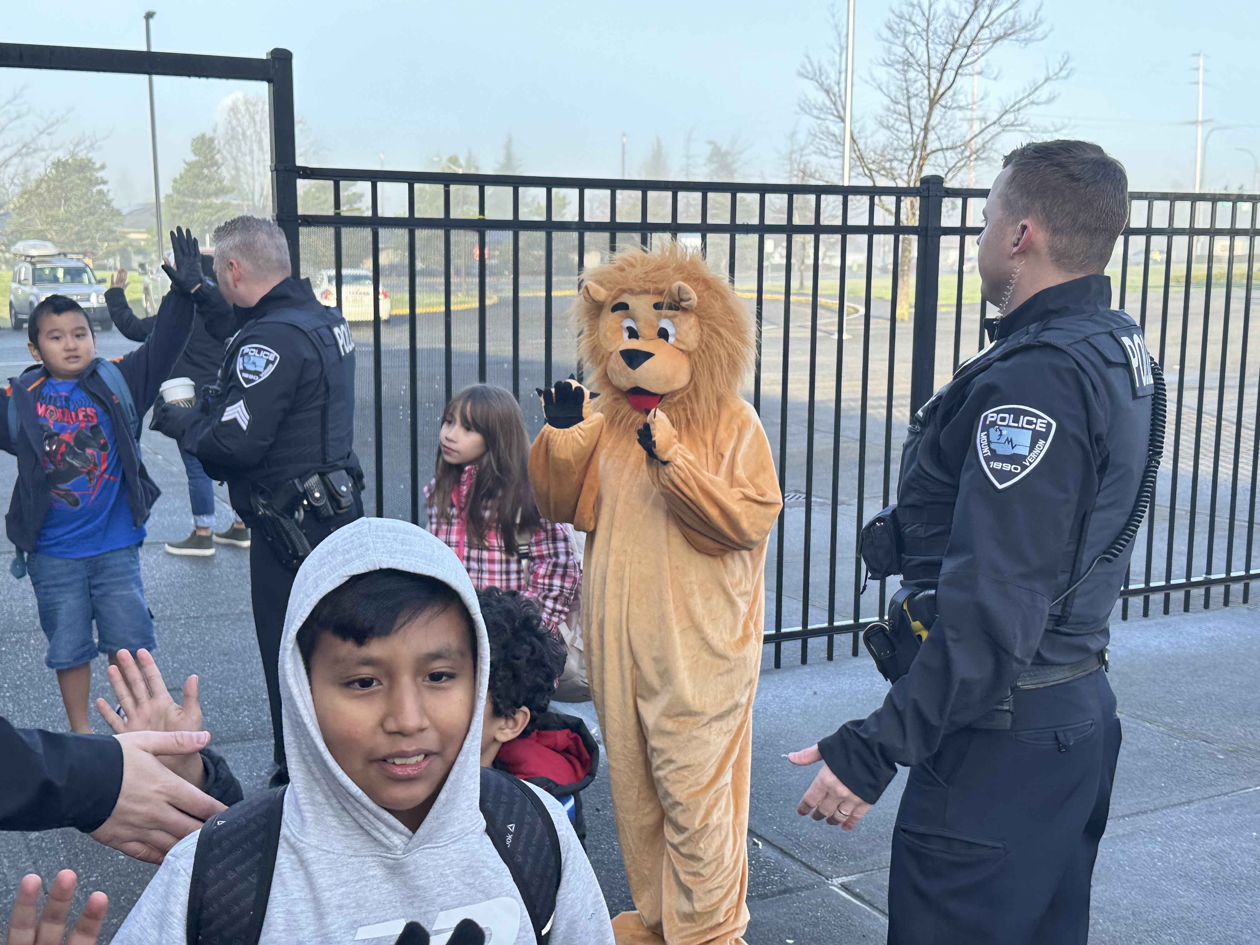 students arriving to school