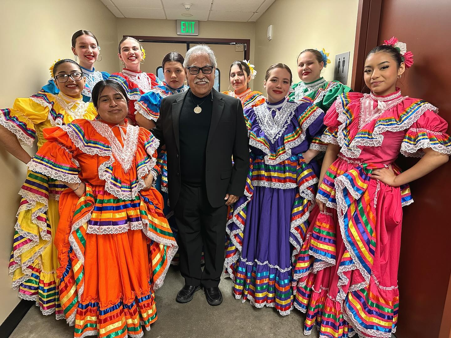 folklorico students